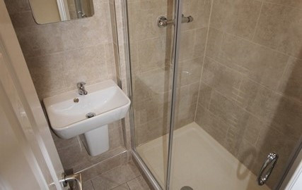 Second Shower Room at 22 Khartoum Road